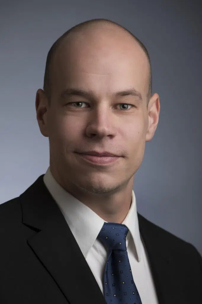 Simon - Immobilienexperte bei Wolff und Partner für vollumfängliche Betreuung im Kapitalanlageerwerb